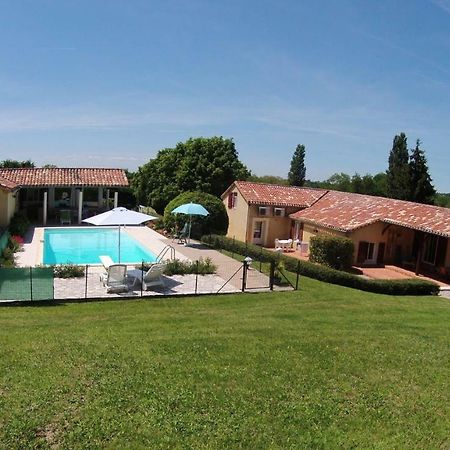 Gites La Bakenia Villeneuve-sur-Lot Exterior foto
