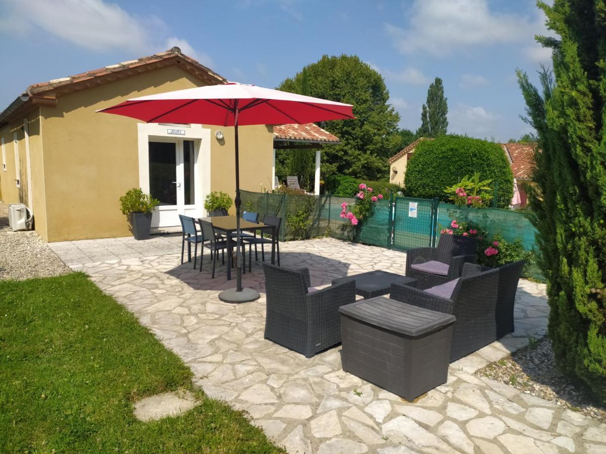 Gites La Bakenia Villeneuve-sur-Lot Exterior foto